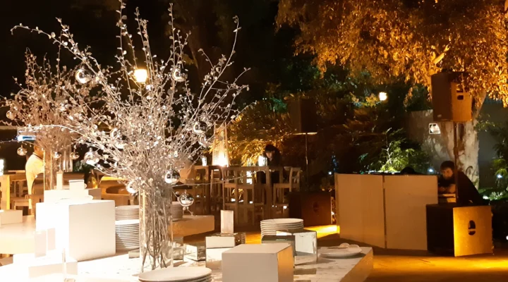 Salón-decorado-para-evento-privado